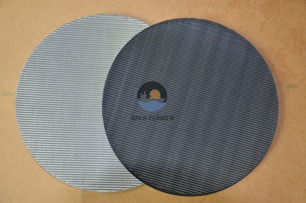 Plastic Particle Filter and Metal Wire Meshes